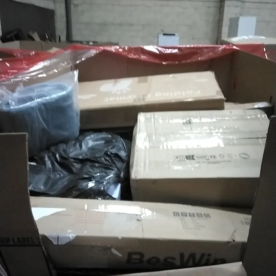 PALLET OF HOUSEHOLD ITEMS TO INCLUDE MIRRORS,  BATHTUB TRAY, CLOTHES DRYER  AND OTHER ASSORTED ITEMS...