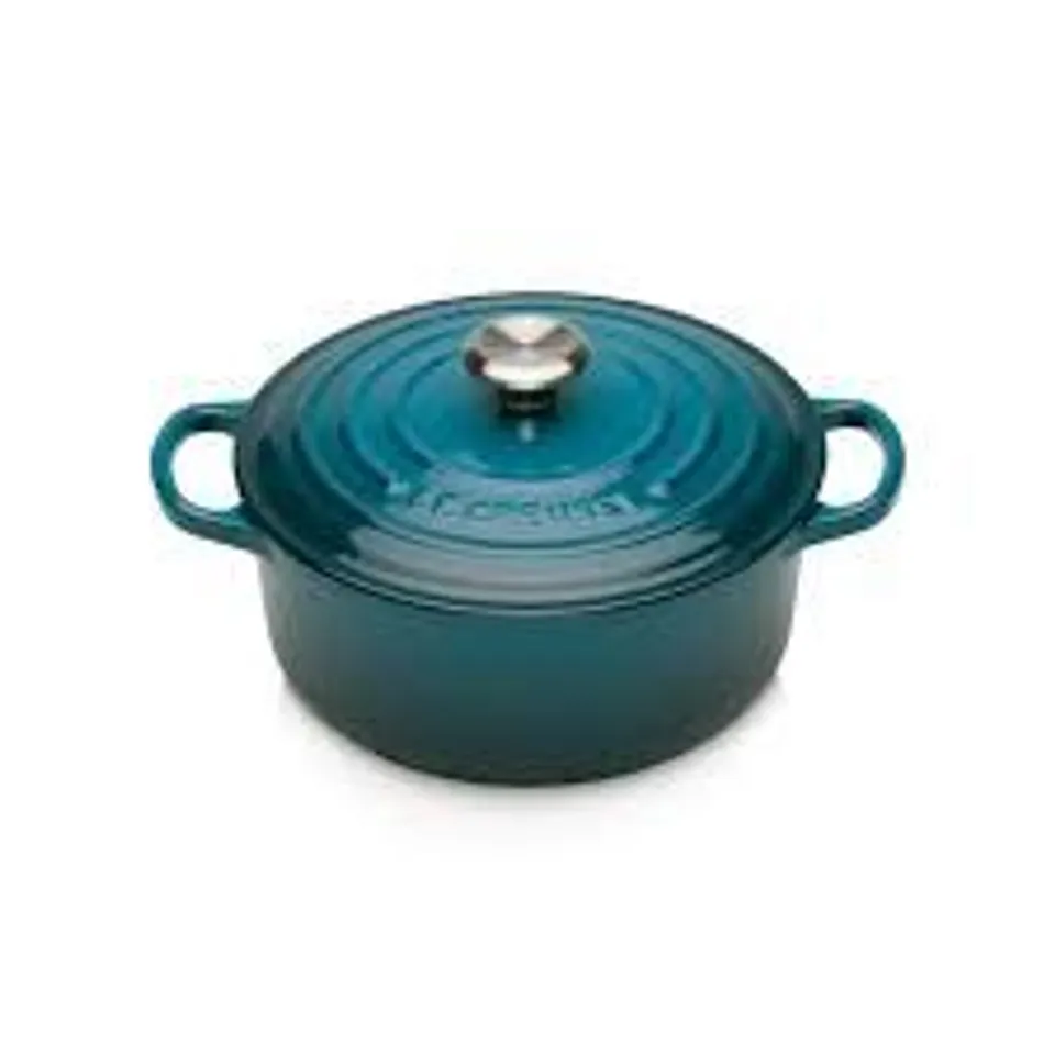 BOXED LE CREUSET CAST IRON ROUND 20CM CASSEROLE  (1 BOX)