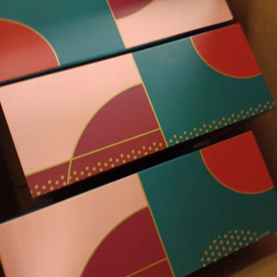 BOX OF 3 BEAUTE FOCUS ADVENT CALENDARS 