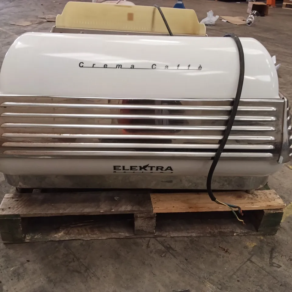 ELEKTRA CREMA CAFFE TRIPLE HEAD COFFEE MACHINE