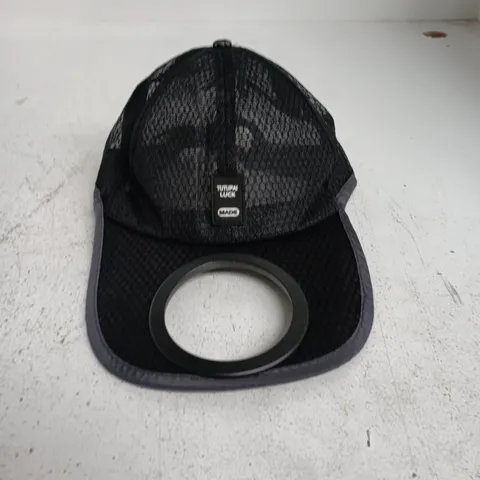 BLACK MESH BASEBALL CAP WITH CIRCULAR BRIM INSERT