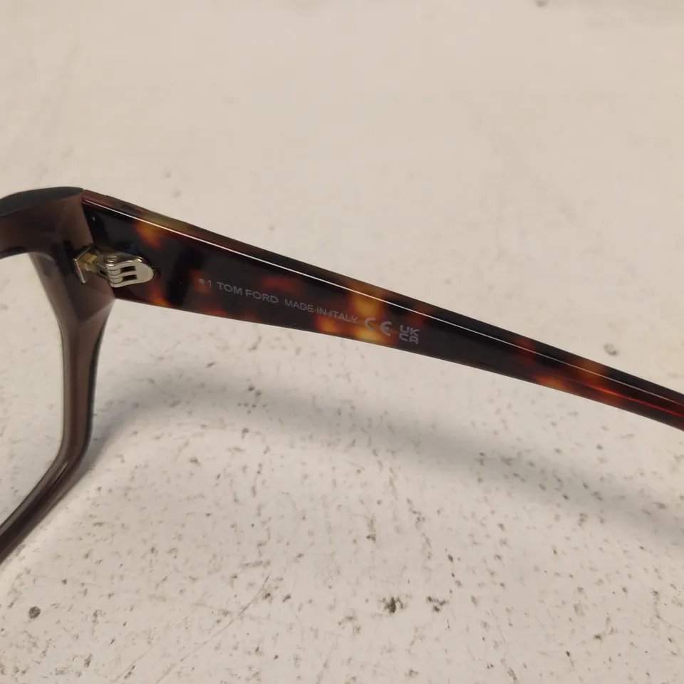 TOM FORD SUNGLASSES – TORTOISHE LL FRAME, MADE IN ITALY