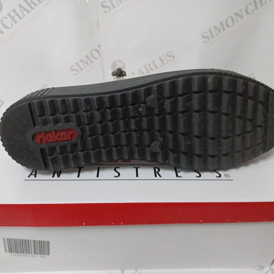 BOXED PAIR OF RIEKER TRAINERS WITH ZIP OFF WHITE SIZE 6