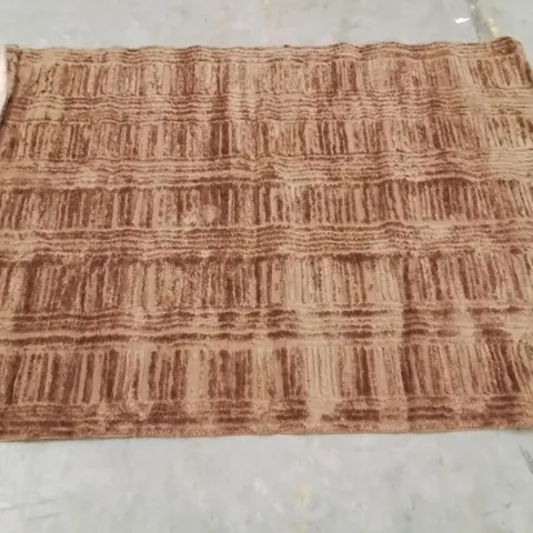 QUALITY DESIGNER AREA RUG // APPROX SIZE: 200 X 290 cm