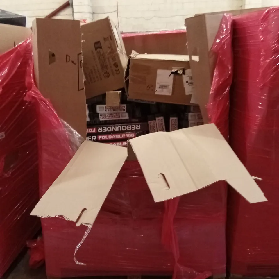 PALLET OF ASSORTED HOUSEHOLD GOODS AND PRODUCTS TO INCLUDE; A LARGE QUANTITY OF REBOUNDER FOLDABLE FOOTBALL NETS AND OTHER GOODS