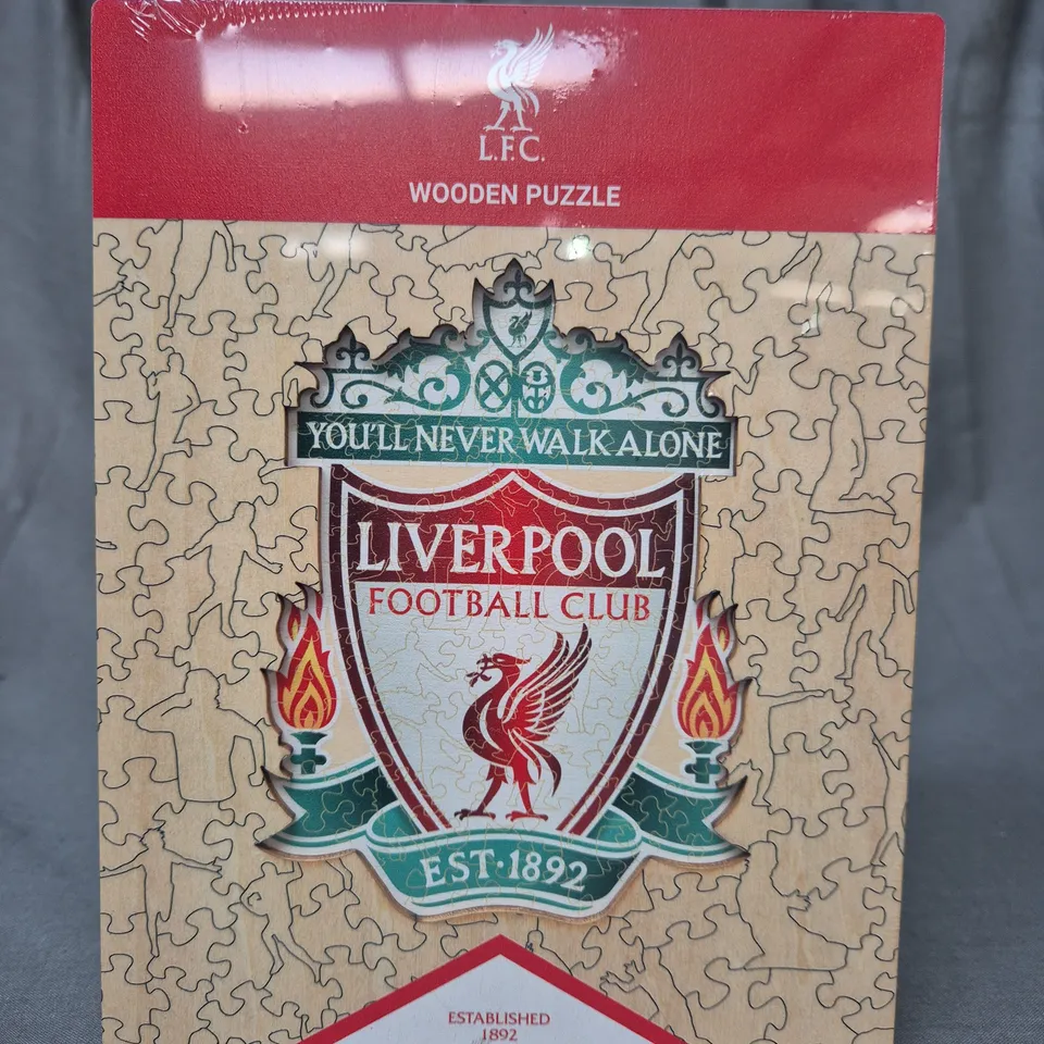 SEALED LIVERPOOL FOOTBALL CLUB THE CREST LUXURY WOODEN PUZZLE