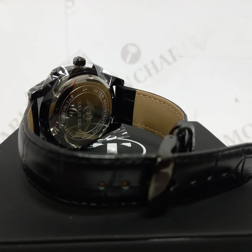 TALIS CO CHRONOGRAPH STYLE LEATHER STRAP WRISTWATCH