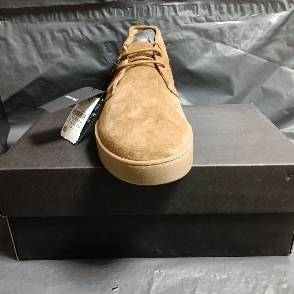 BOXED PAIR OF MASSIMO DUTTI SHOES IN BROWN SIZE UK 8