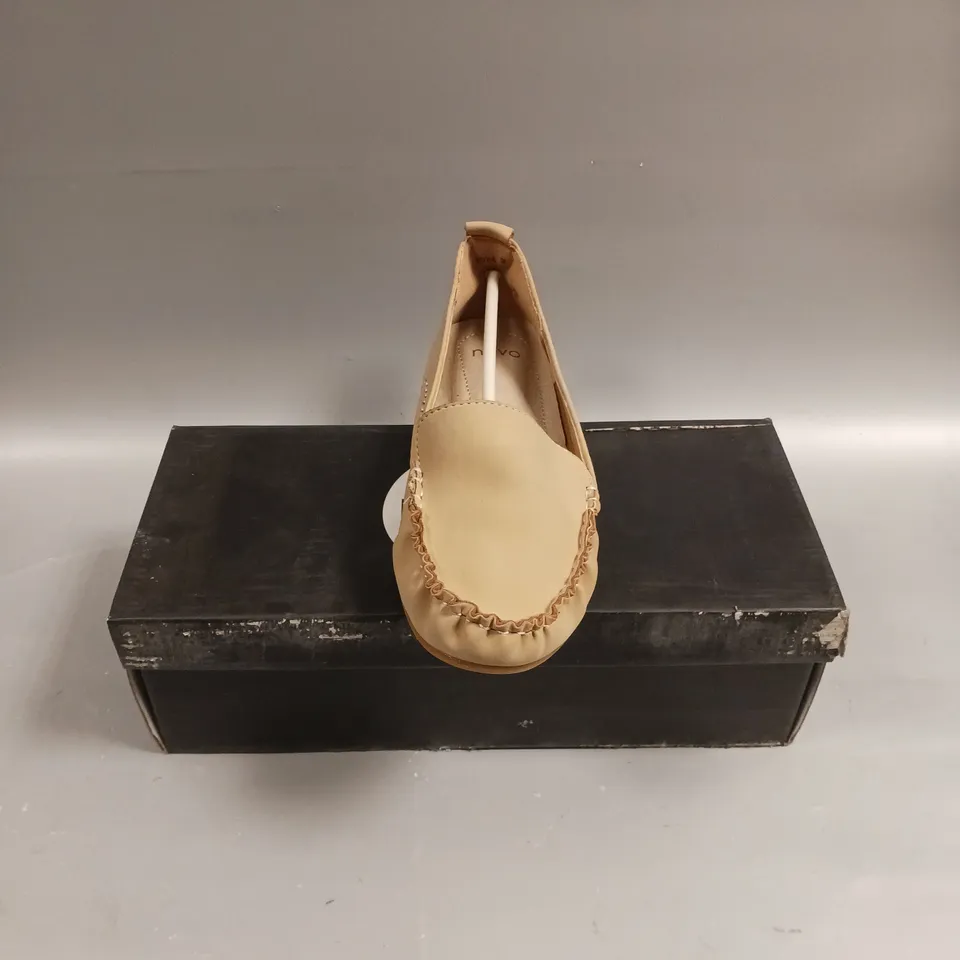 BOXED PAIR OF NOVO EDNA SLIP ON SANDALS IN NUDE - 8