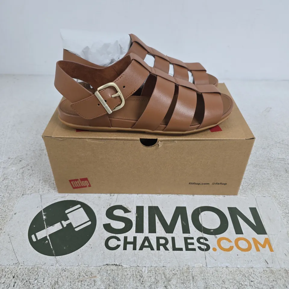 BOXED PAIR OF FITFLOP GRACIE LEATHER FISHERMAN SANDALS – DEEP TAN, UK 6