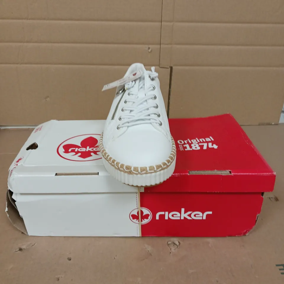 RIEKER SIDE ZIP TRAINERS WHITE SIZE 7.5 