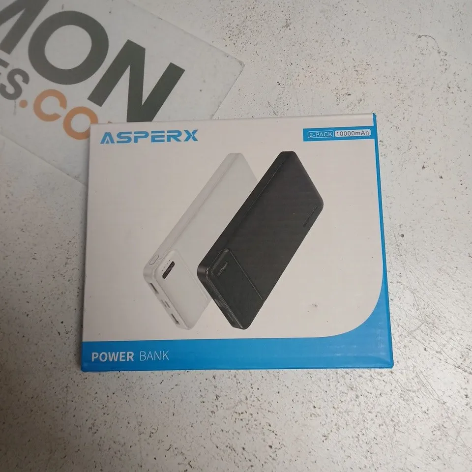 TOTE OF APPROXIMATELY 20 ASSORTED TECH ITEMS TO INCLUDE: ASPERX 2 PACK 10000MAH POWERBANKS 