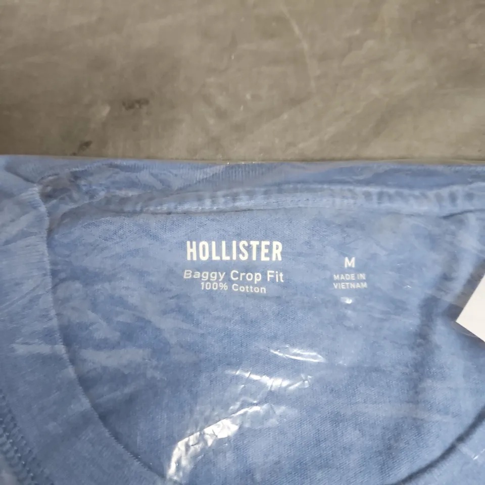 HOLLISTER BAGGY CROP FIT T‑SHIRT – BLUE, SIZE M
