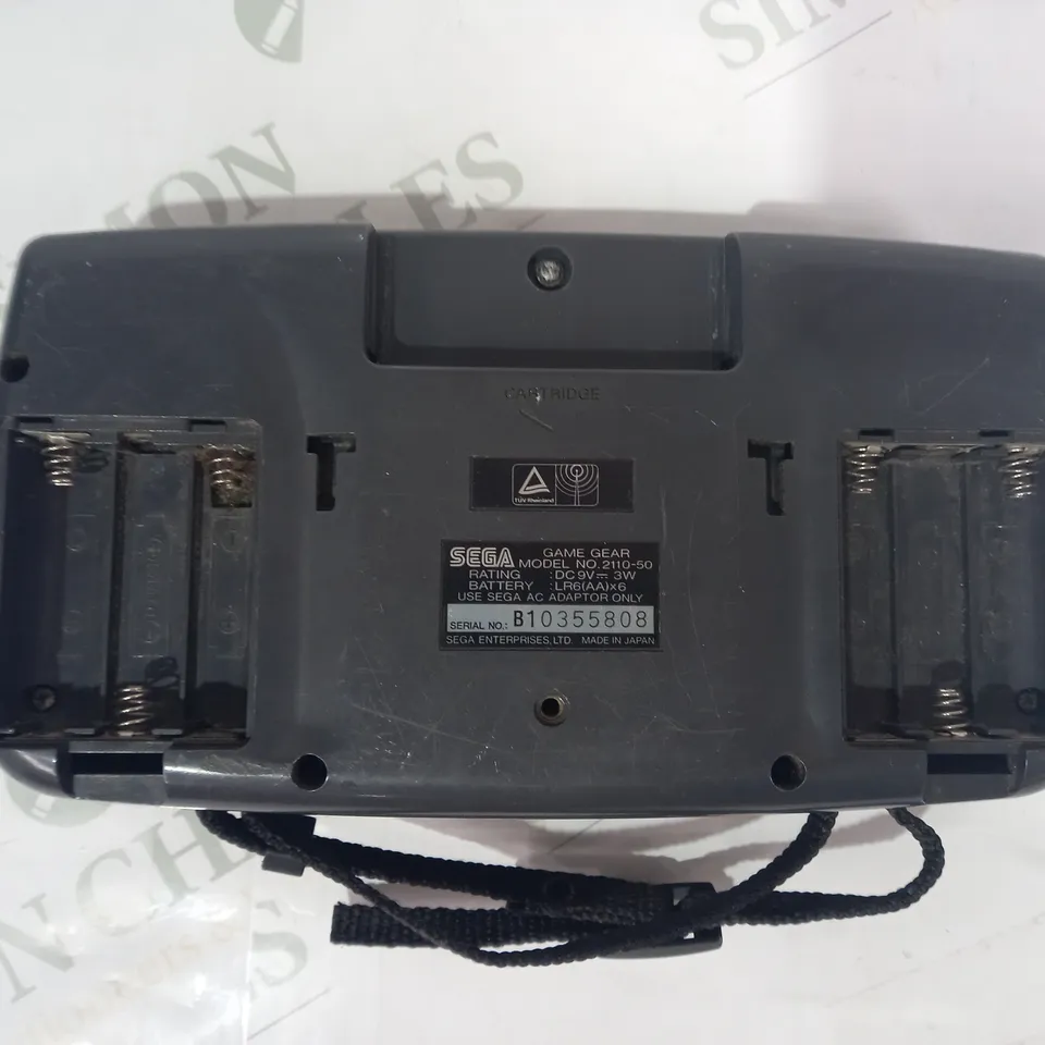 SEGA GAME GEAR 2110-50 PORTABLE HANDHELD GAMING CONSOLE