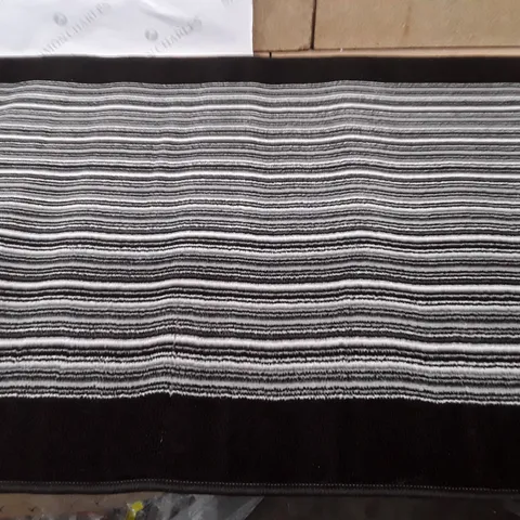 ANEMARIE STRIPED MACHINE WOVEN BLACK/WHITE AREA RUG APPROXIMATELY 80×800CM