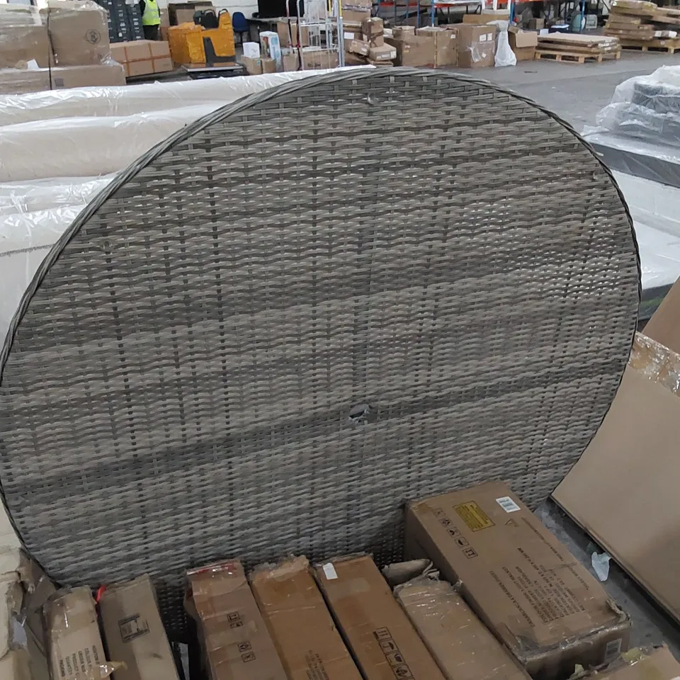 LARGE WOVEN GARDEN DINING TABLE TOP 