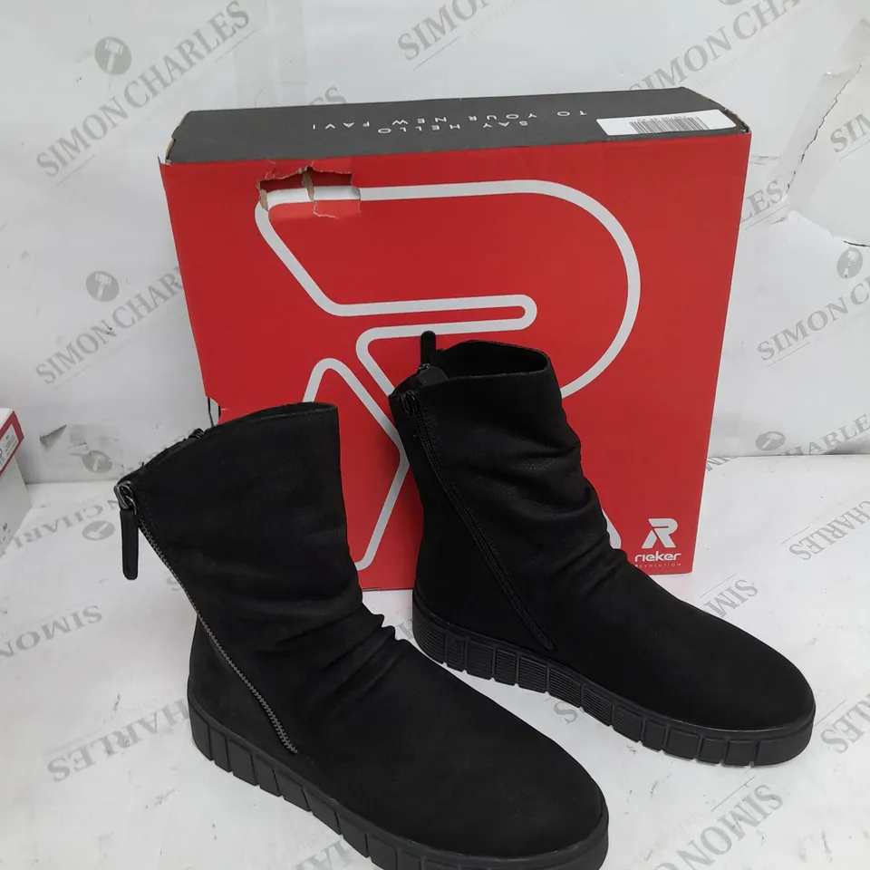 BOXED PAIR OF RIEKER BLACK FLEECE LINING BOOTS SIZE 5