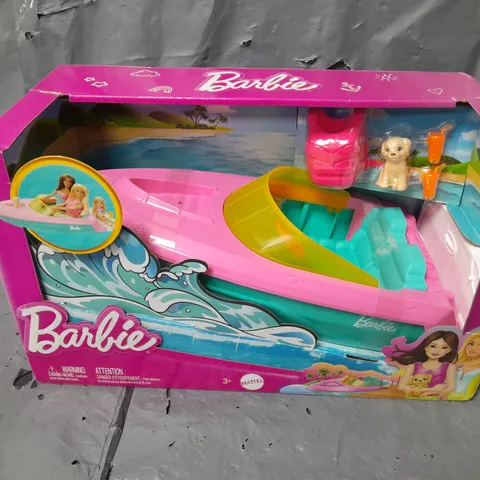 BOXED BARBIE SPEEDBOAT PLAY SET