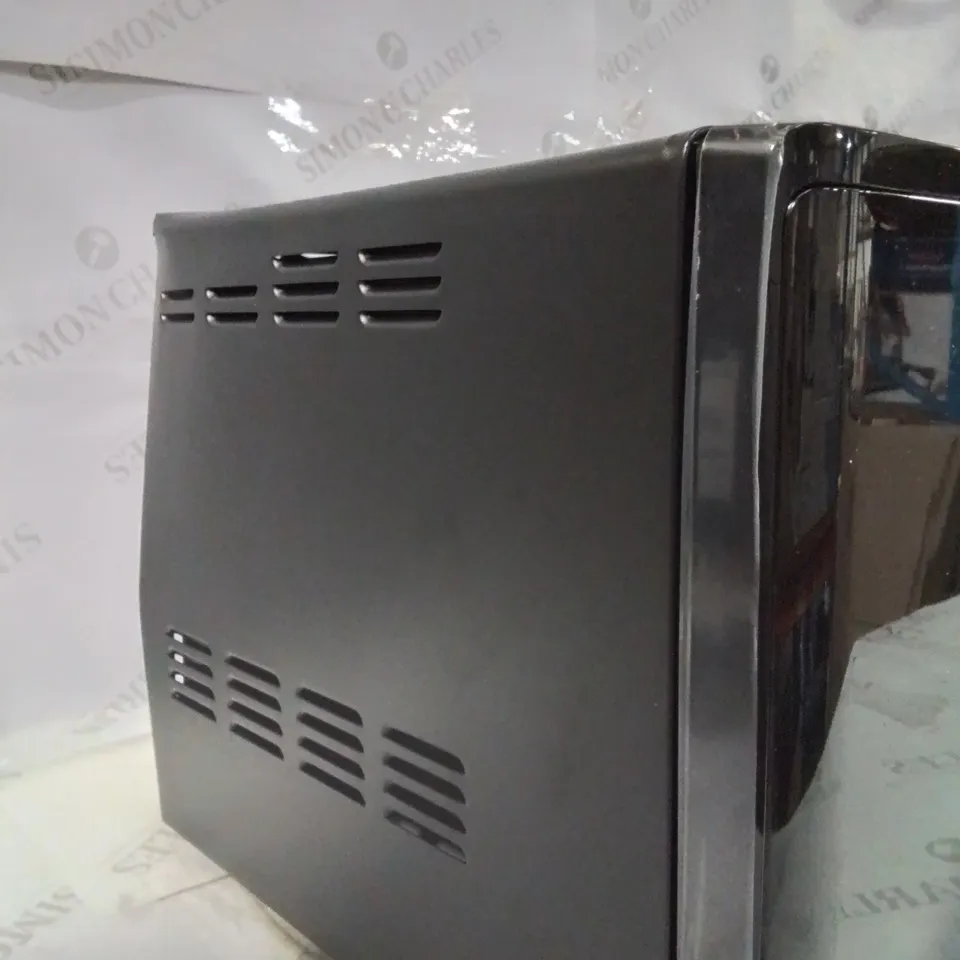 BOXED SAMSUNG MICROWAVE OVEN  -DENTED-