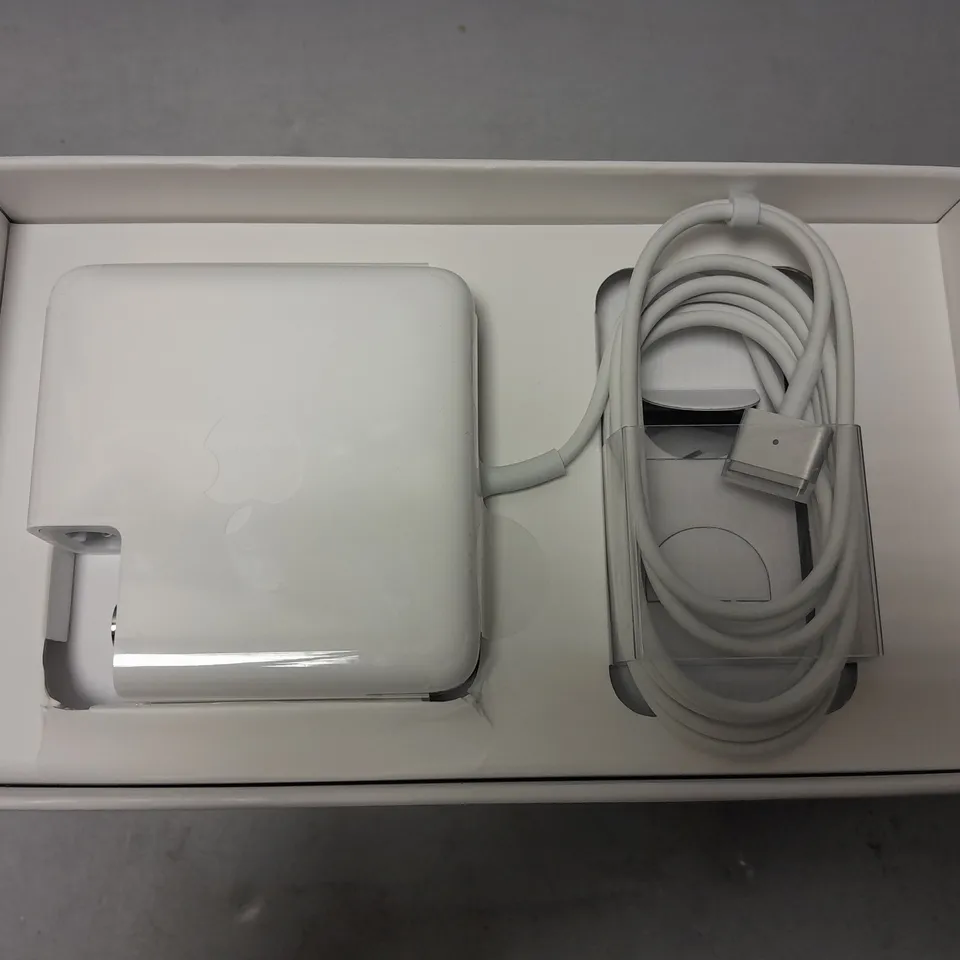 BOXED APPLE 85W MAGSAFE 2 POWER ADAPTER