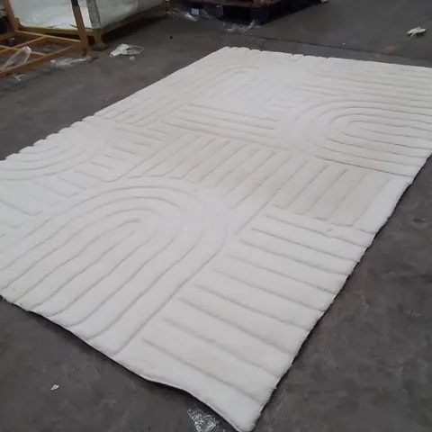 QUALITY DESIGNER AREA RUG - APPROXIMATELY 300X200CM