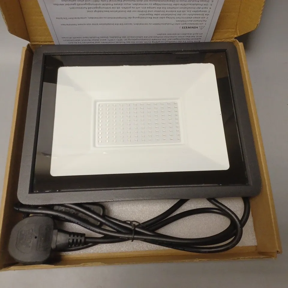 LED FLOOD LIGHT 100W