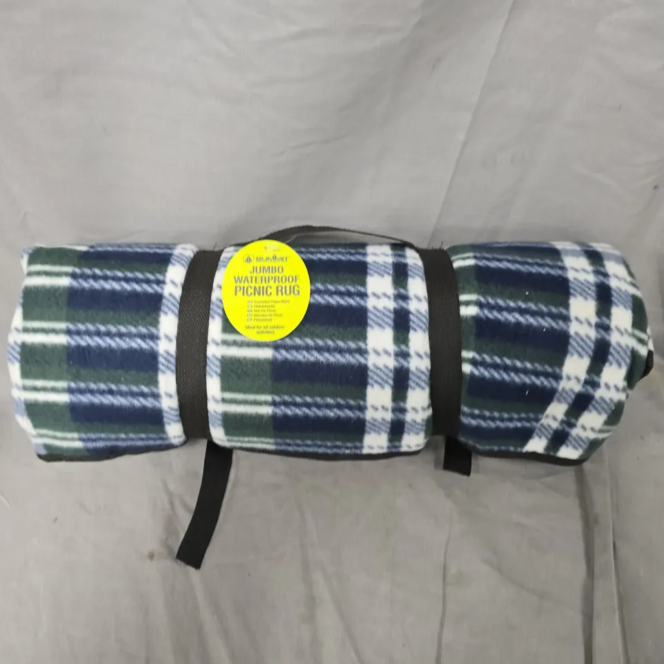 SUMMIT JUMBO WATERPROOF PICNIC RUG