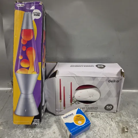 APPROXIMATELY 10 ASSORTED HOUSEHOLD PRODUCTS TO INCLUDE LAVA LAMP, CANDLES, CLOTHES HANGERS ETC