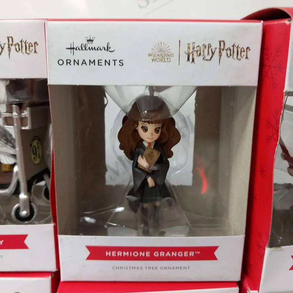 APPROXIMATELY 11 BRAND NEW BOXED HALLMARK HARRY POTTER ORNAMENTS