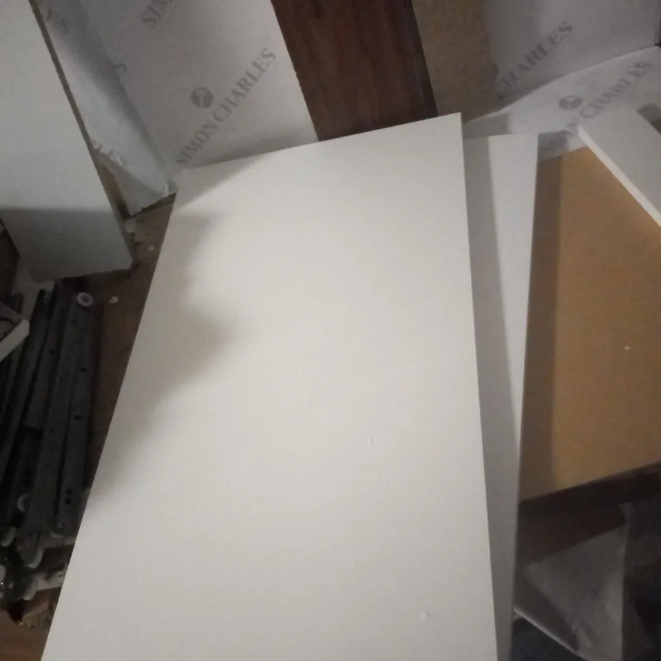 BOXED ARABELLA SIDE TABLE