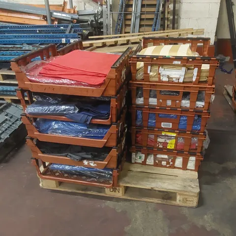 PALLET OF TO CONTAIN A LARGE ASSORTMENT OF DINING TABLE CLOTHS WITH TOTES // SIZES AND COLOURS VARY