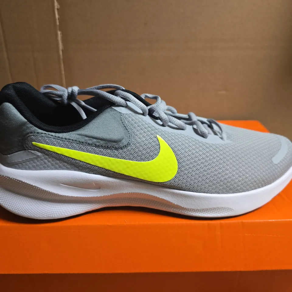 BOXED PAIR OF NIKE REVOLUTION 7 RUNNING SHOES – GREY/NEON SWOOSH, UK 10