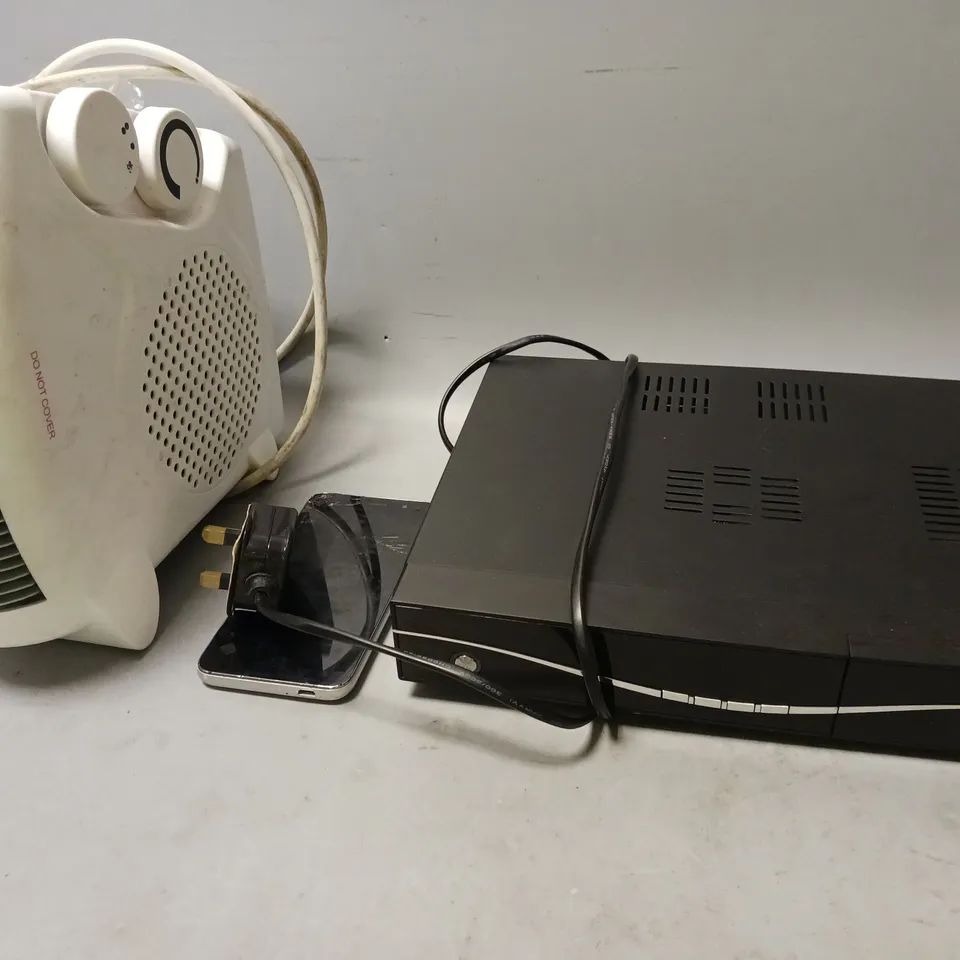 APPROXIMATELY 10 HOUSEHOLD ITEMS TO INCLUDE MOBILE PHONES, SCREEN PROTECTORS AND A FAN HEATER