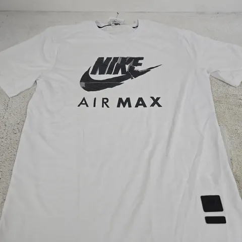 NIKE AIR MAX T-SHIRT – SIZE M