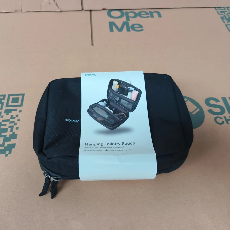 ORBITKEY HANGING TOILETRY POUCH 