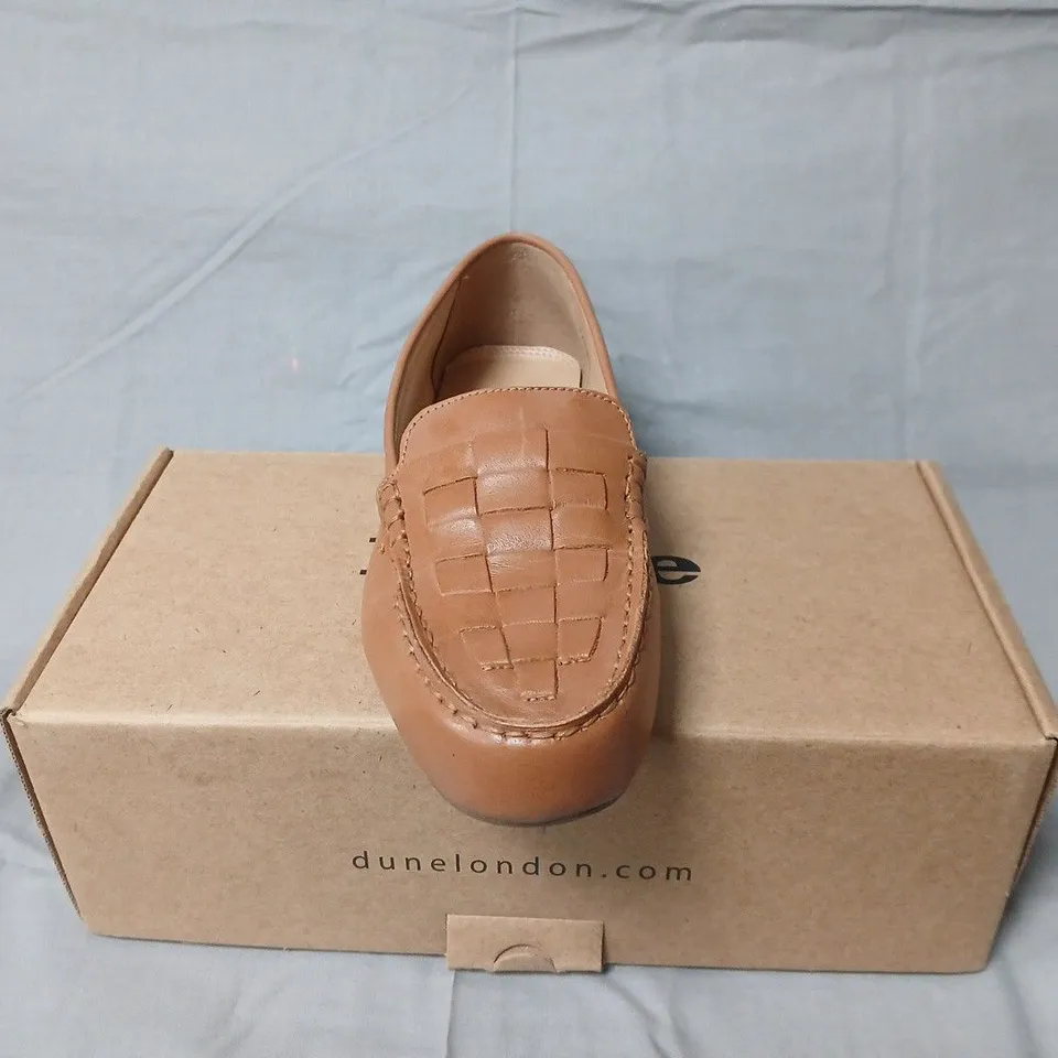 DUNE LONDON GREENE TAN LEATHER WOVEN DRIVING LOAFERS – UK 6 / EU 39
