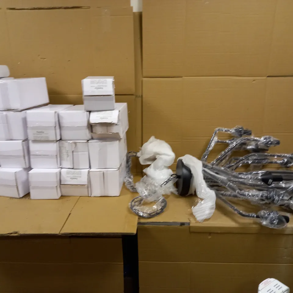 FRANKLITE TAPER 22 LIGHT WITH AMBER GLASS - COLLECTION ONLY RRP £699