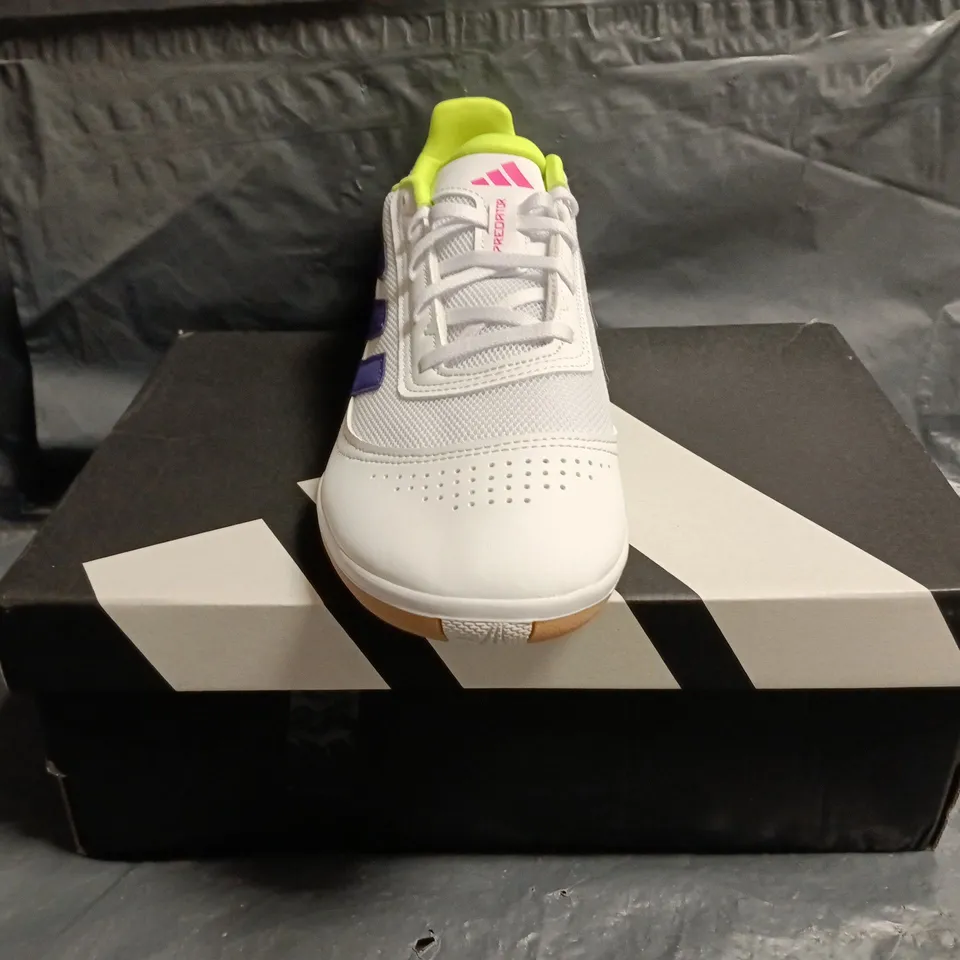 BOXED PAIR OF ADIDAS PREDATOR CLUB IN SALA TRAINERS IN WHITE/NAVY/LIME SIZE UK 11