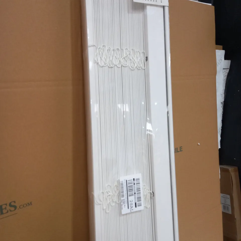 FAUX WOOD VENETIAN BLIND 90X160CM