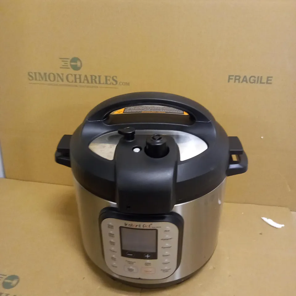 INSTANT POT DUO NOVA ELECTRIC PRESSURE COOKER