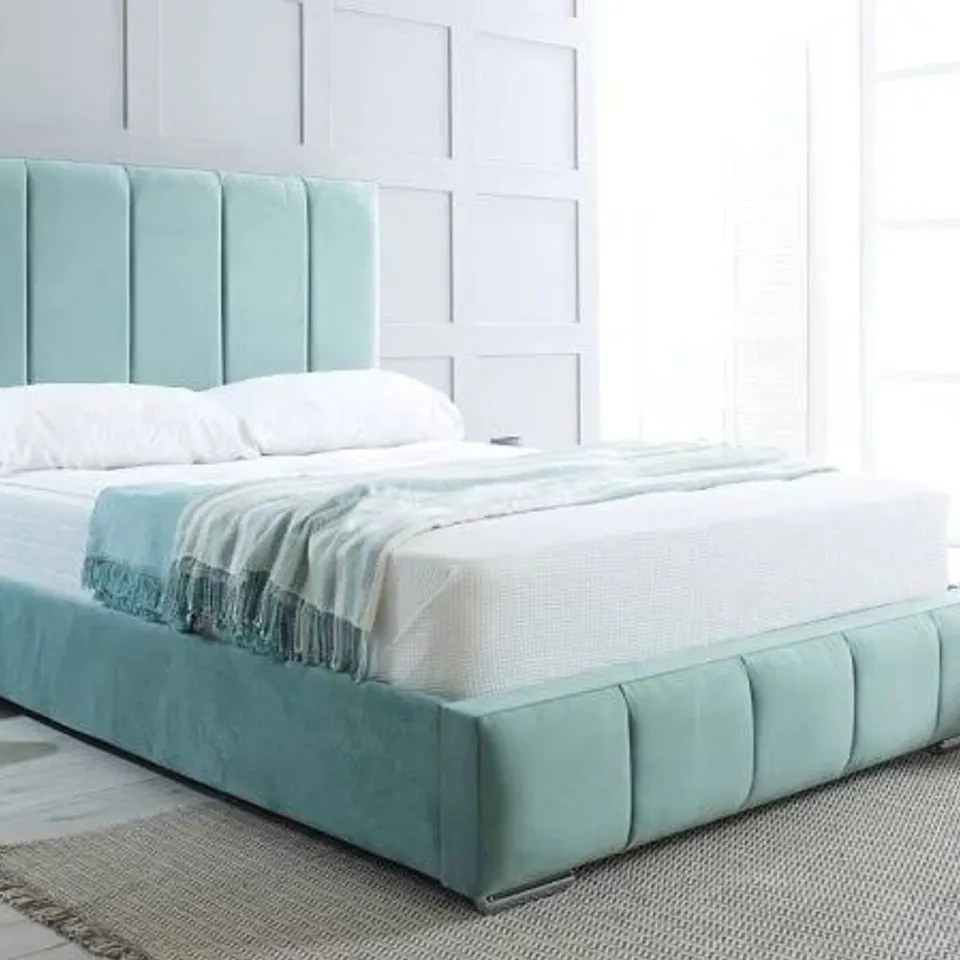 BOXED MILO KINGSIZE UPHOLSTERED OTTOMAN BED - SILVER (4 BOXES)