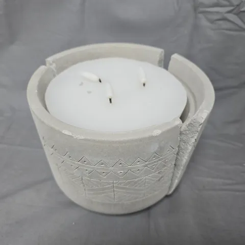 NOMA LARGE AZTEC CANDLE – 17CM CONCRETE BATTERY-OPERATED LED CANDLE (3 FLAMES)