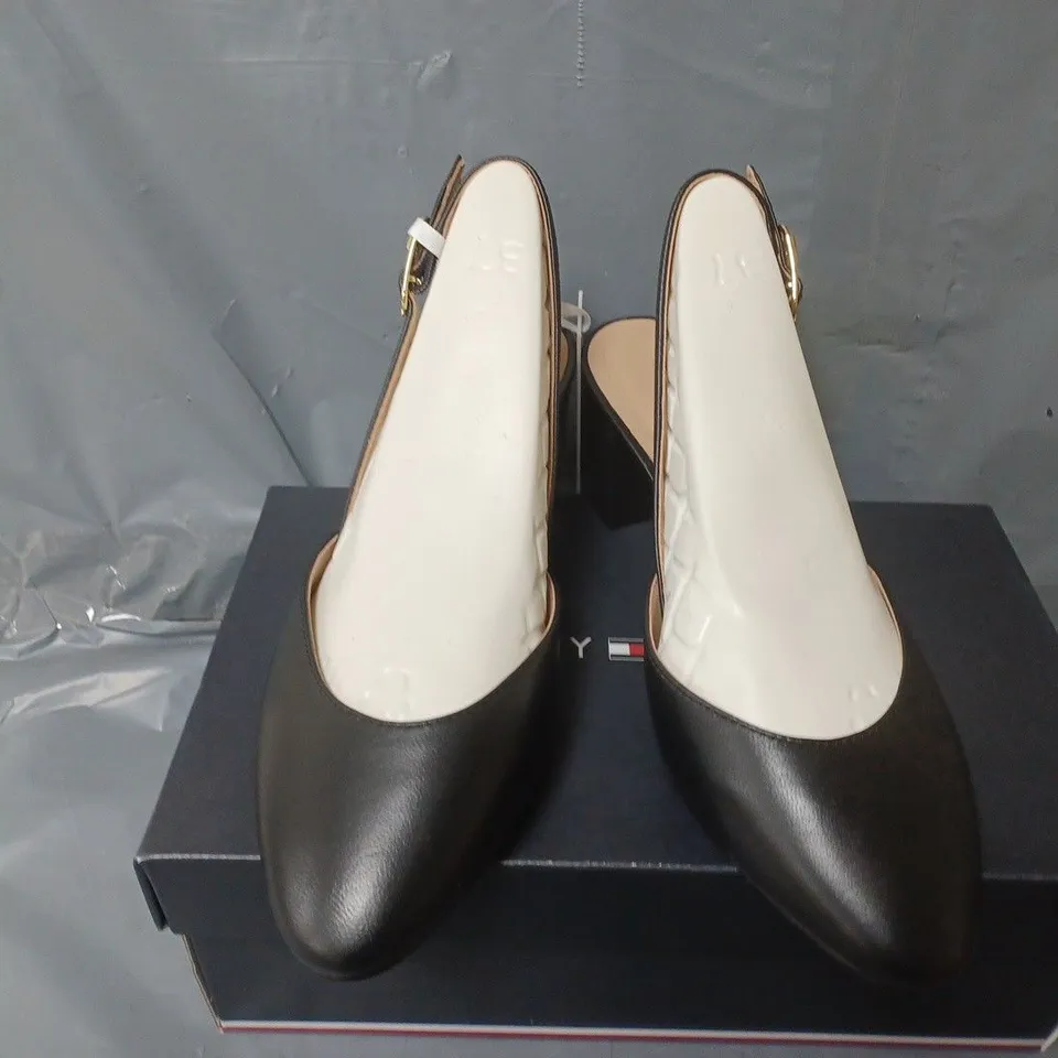 BOXED PAIR OF TOMMY HILFIGER PUMP SLINGBACK SMOOTH LEATHER HEELS IN BLACK - SIZE 37