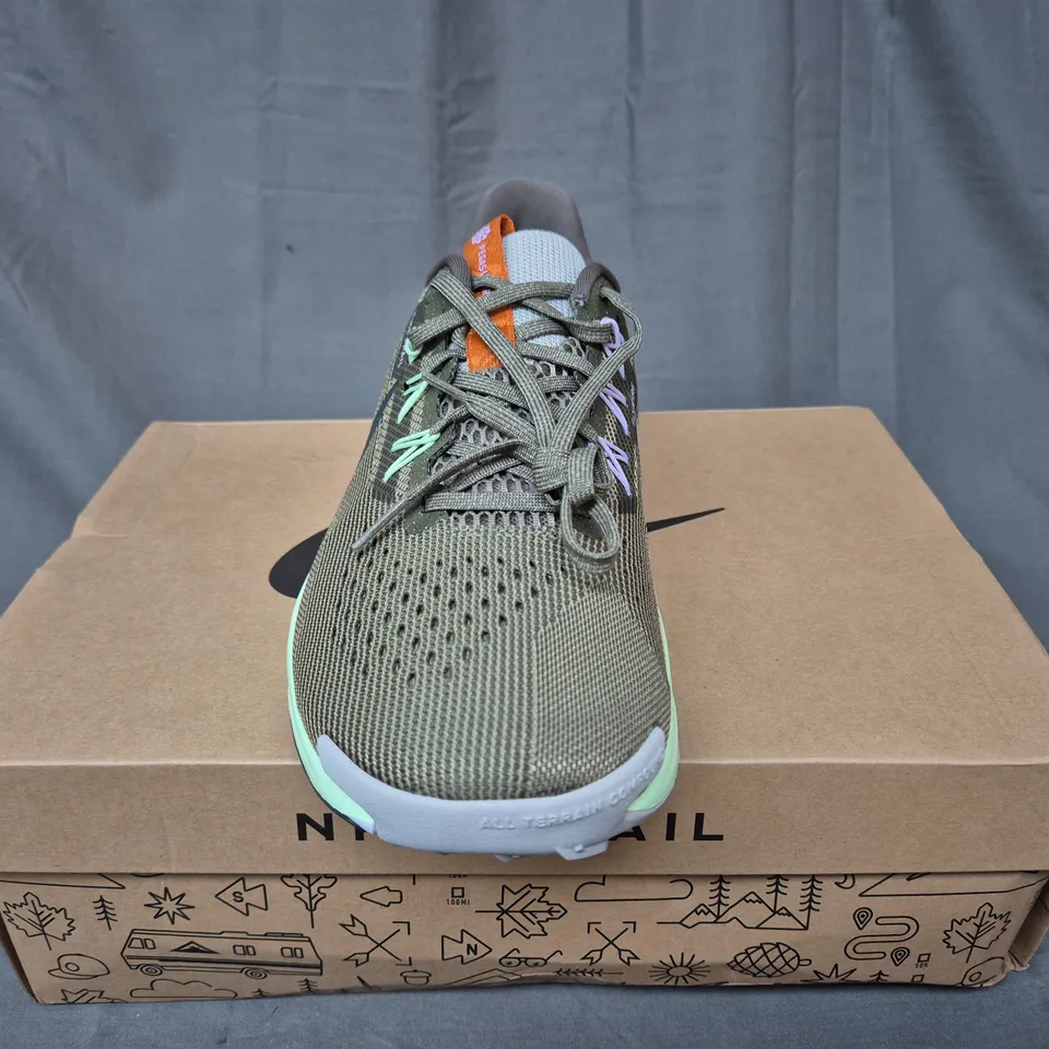 BOXED NIKE REACTX PEGASUS TRAIL 5 TRAINERS - UK 9 