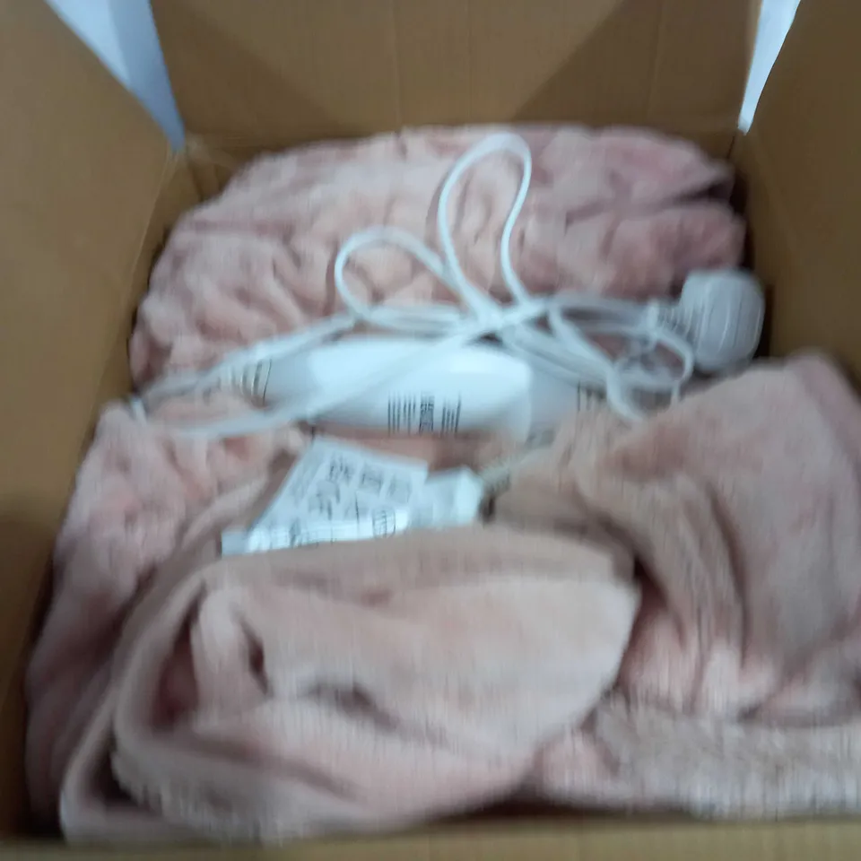 COZEE HOME HEATED BLANKET IN PINK