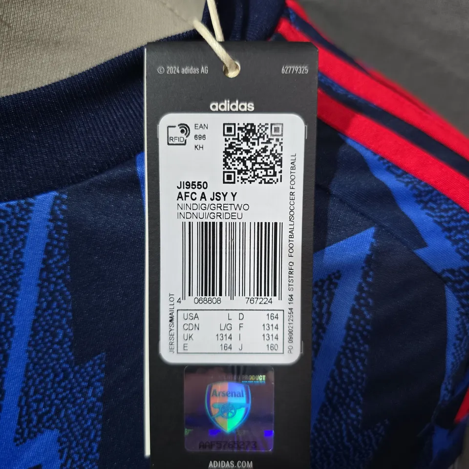 ADIDAS ARSENAL FC KIDS AWAY JERSEY - UK 13/14 YRS