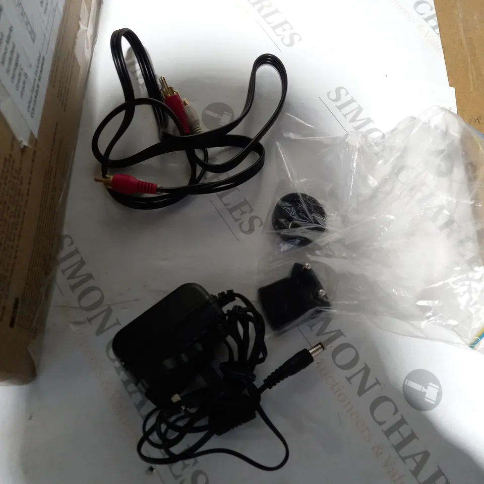 BOXED AUDIO TECH LP-3X BT AUTOMATIC WIRELESS TURNTABLE 