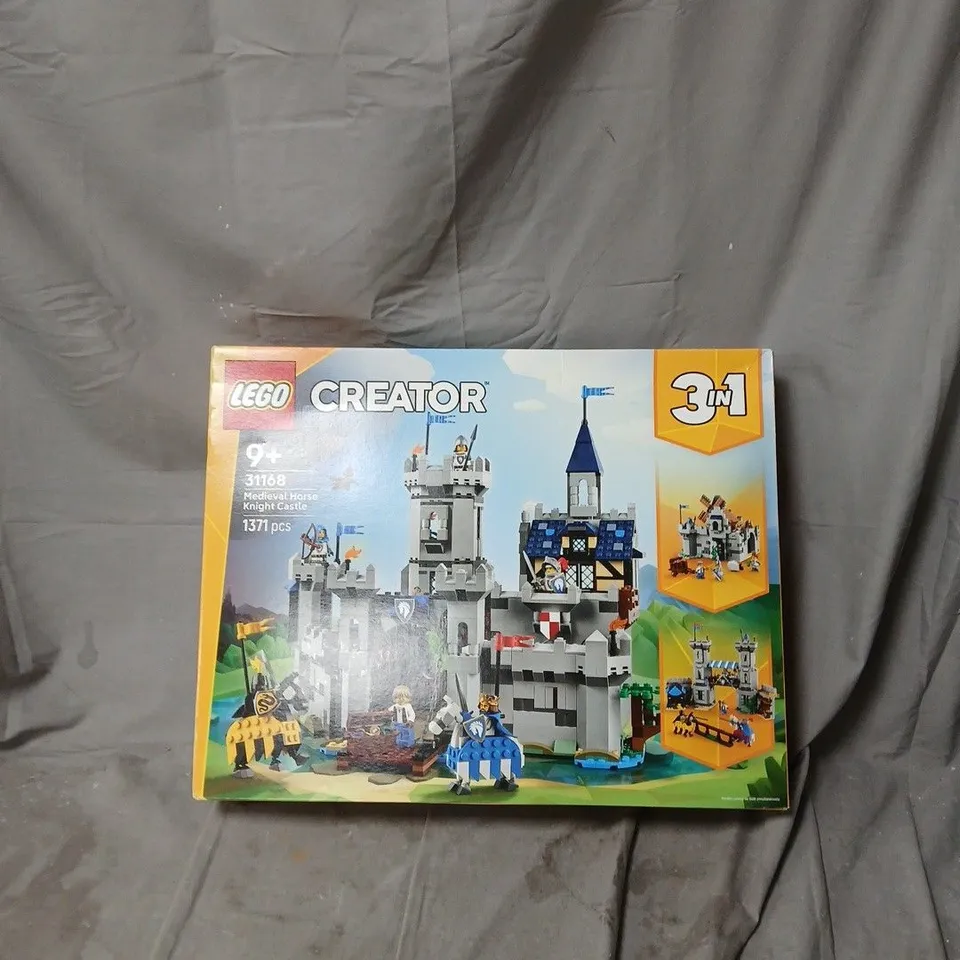 LEGO CREATOR 3-IN-1 CASTLE SET – 1,371 PIECES