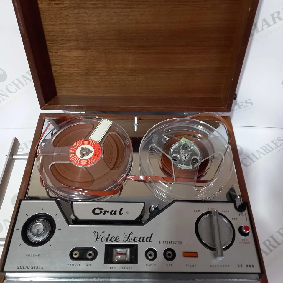 ORAL 8 TRANSISTOR TAPE RECORDER