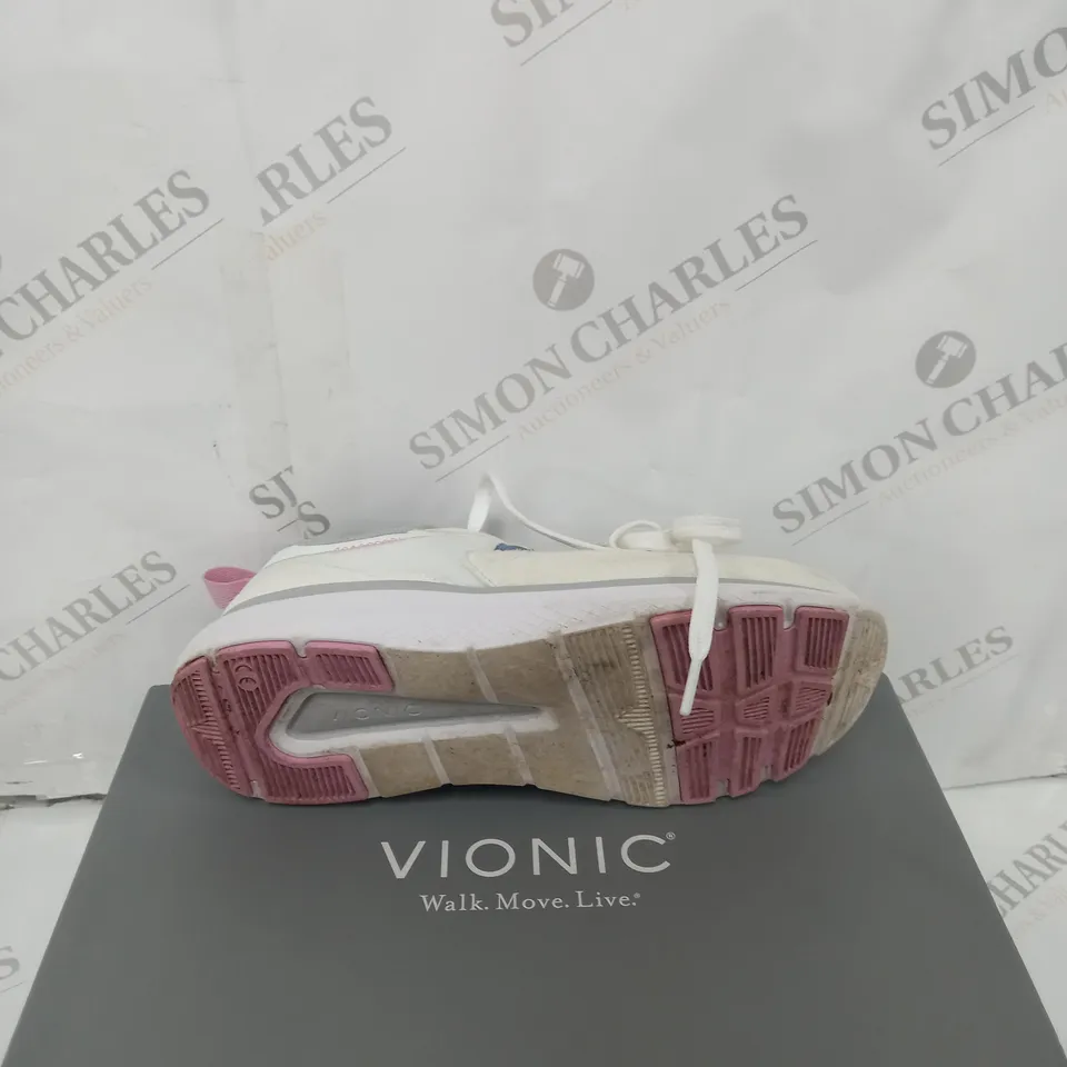 BOXED PAIR OF VIONIC DESIGNER TRAINERS - WHITE - UK SIZE 5.5